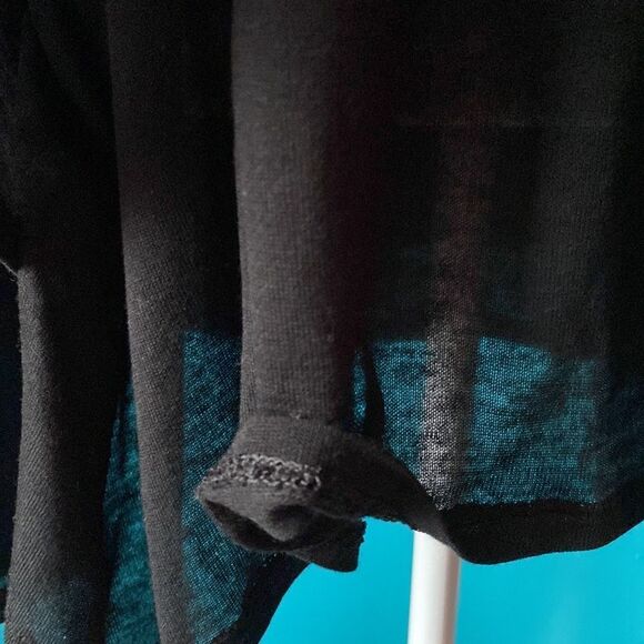 BCBGMAXAZRIA Lightweight Black Flowy Sweater Size Large - Picture 6 of 14